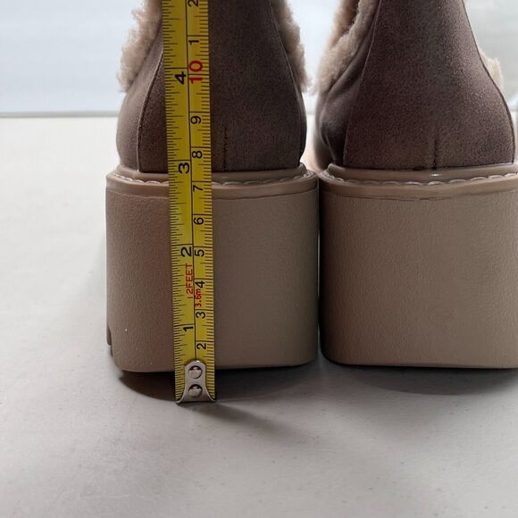DV by Dolce Vita Vinny Lug Sole Ankle Bootie Tan Pull On Fur Trim Women 8 NWOB - Picture 9 of 10